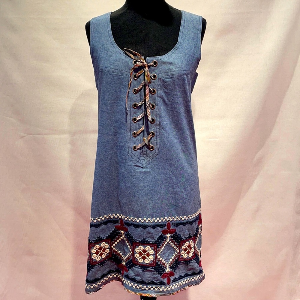 Anna Sui embroiders jumper